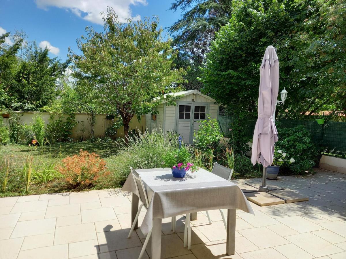 Le Jardin D'Anatole Apartment Bourges Bagian luar foto